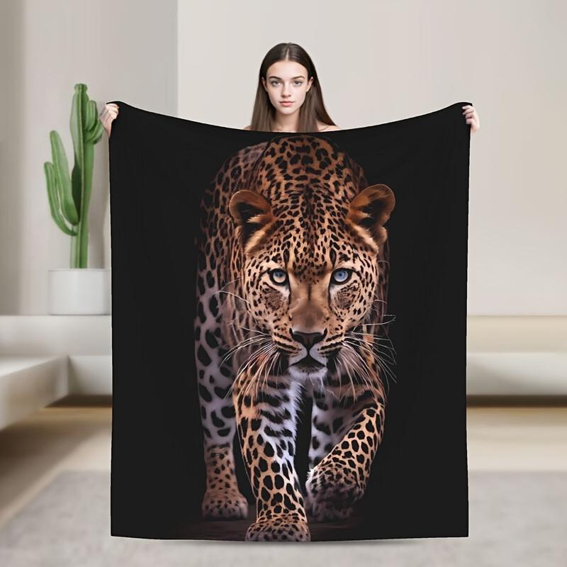 Leopard Print Flannel Blanket – Soft Modern Throw – Stylish Travel Companion – Comfortable All-Purpose Blanket 75cmx90cm