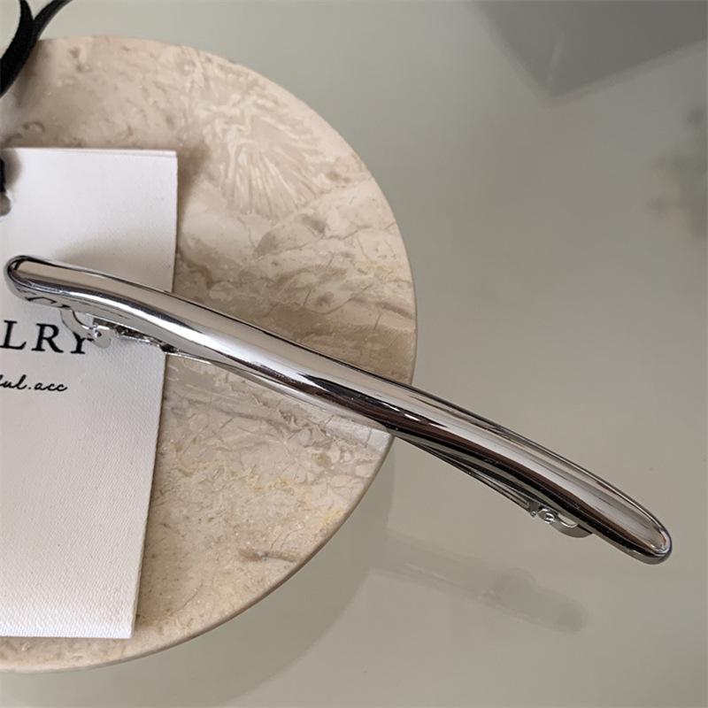 

Korean Minimalist Metal Curved Hair Clip for Women - Elegant 2025 Back of Head Updo Accessory