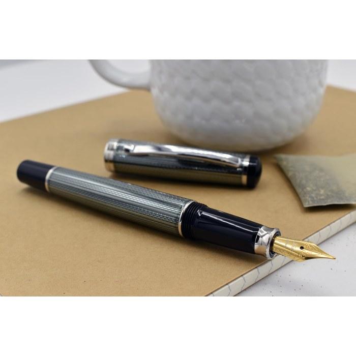 Xezo Incognito Diamond Cut Serial Medium Fountain Pen, Zinc Slate Lacquer. Platinum Plated. Zinc Green.