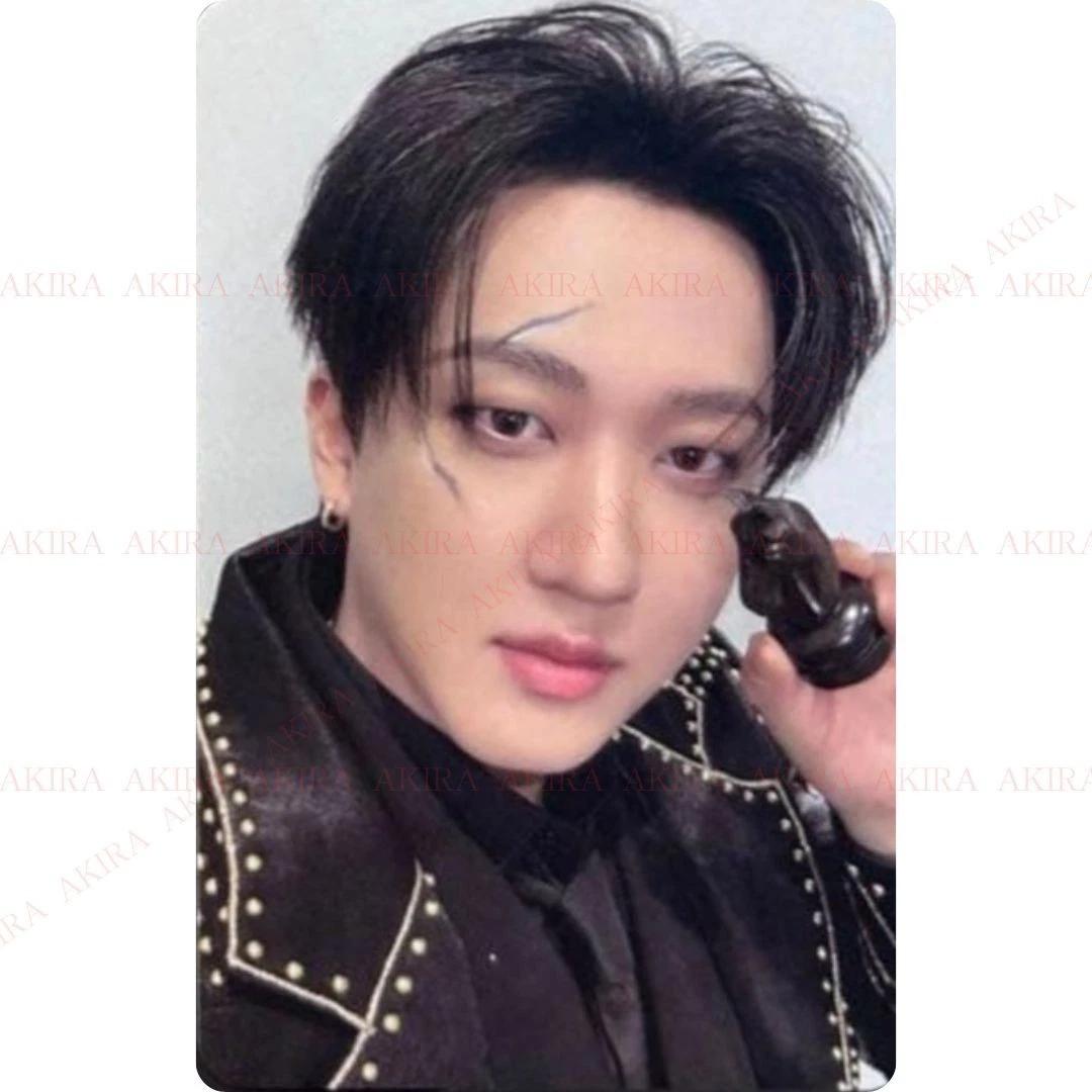 

STRAY KIDS Японія СЕЗОННІ ВІТАННЯ 2026 FORCE ОФІЦІЙНА ФОТОКАРТКА CHANGBIN