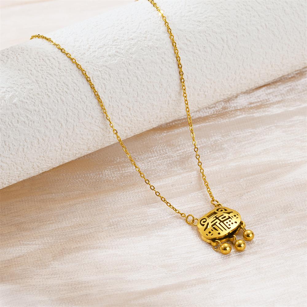 Simple Fashion Titanium Steel Women's Necklace - Non-fading, Luxurious, Versatile, Korean Style Clavicle Chain