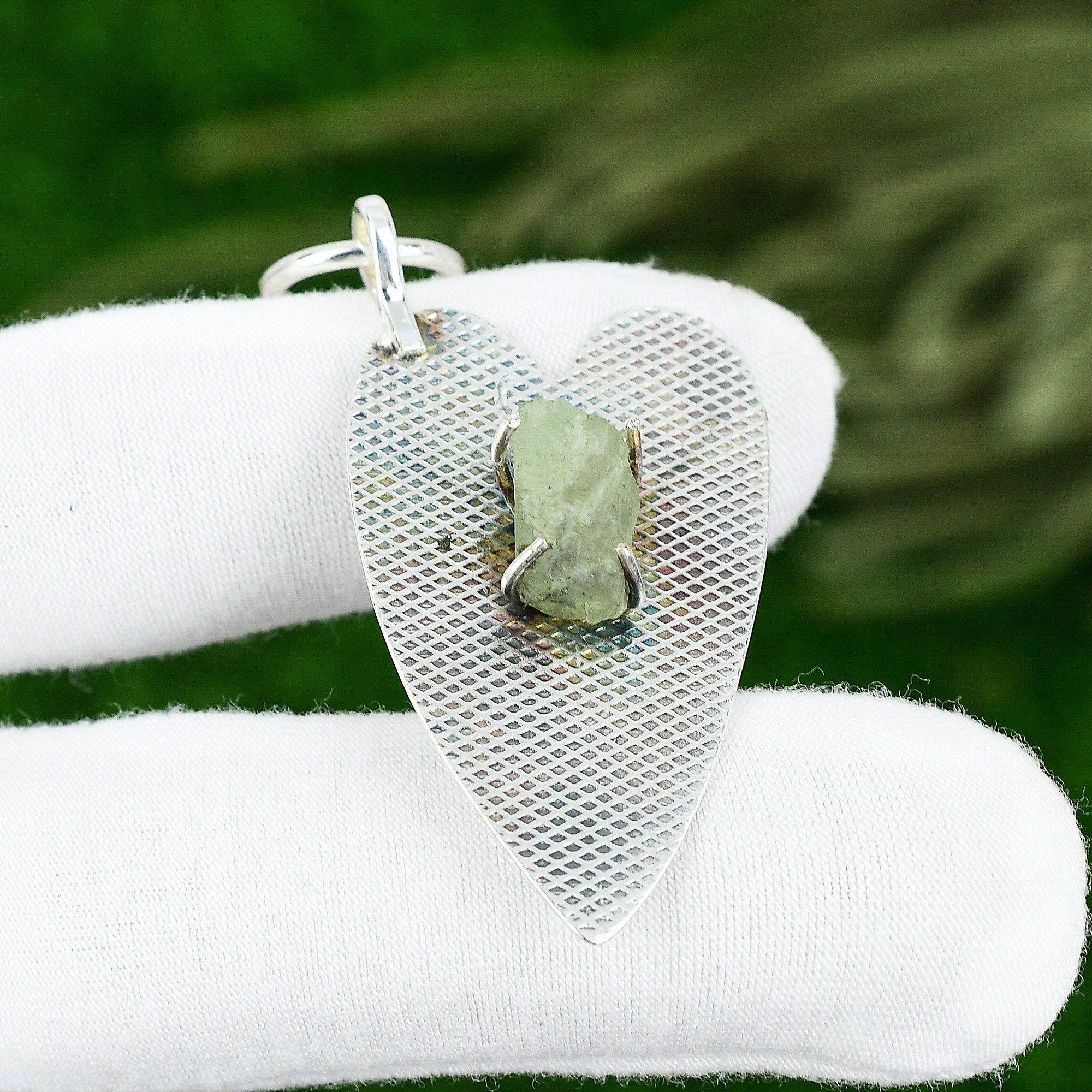 

Prehnite Rough Stone 925 Sterling Silver Bezel Anniversary Handmade New Pendant