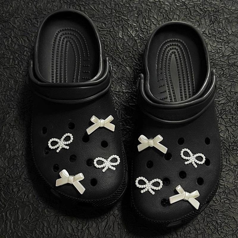8PCS Fashion Shoe Charms Set Accessories Hole Shoe Buckle Cute Flower Bow DIY Shoes Decorations for Bogg Bag Girls Gift