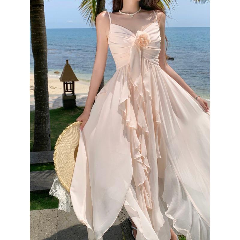Romantischer Urlaub Neues Französisches Feiertag Sanfte Taille Skinny Mode Hosenträgerkleid Sommer Strandkleid
