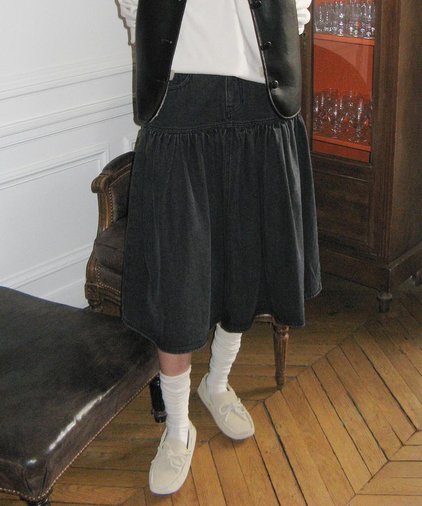Sinun Sn Flare Denim Skirt (Black)