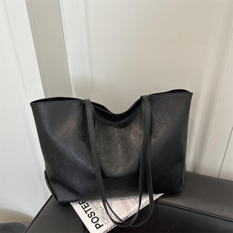 2025 New Temperament Fashion Design Single Shoulder Crossbody Foreign Style Retro Simple Texture Large Capacity Tote Shoulder Bag