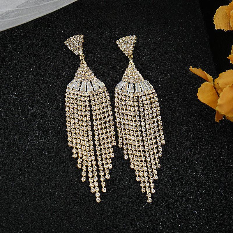 Brincos da Moda Exquisitos com Borla Longa: Elegante, Brilhante e Versátil para Mulheres