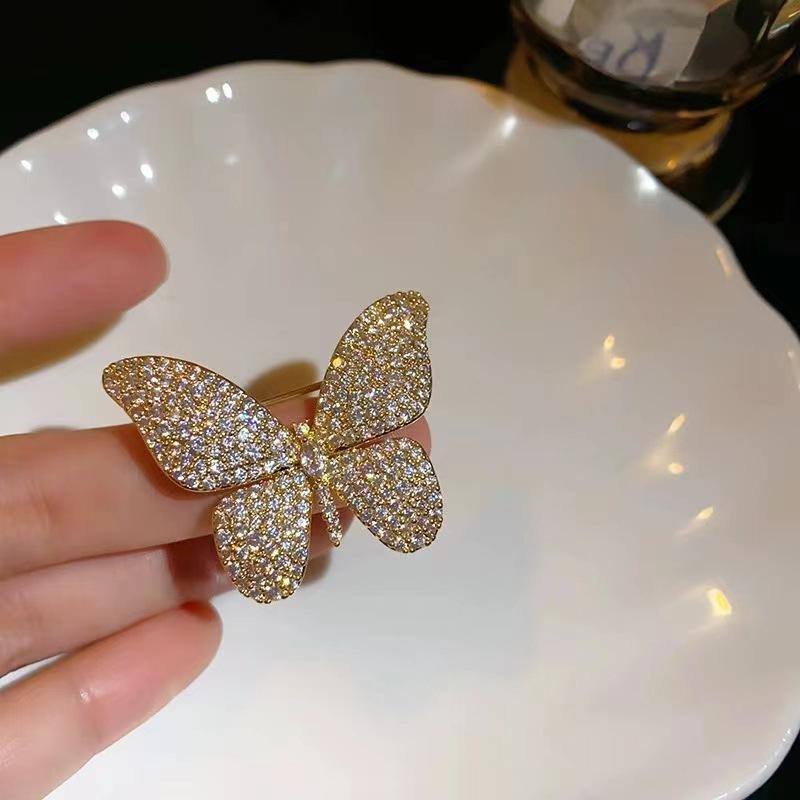 Fashion Full Zircon Wings Silver Color Butterfly Brooch For Women Rhinestone Insect Lapel Pins Animal Badge Jewelry
