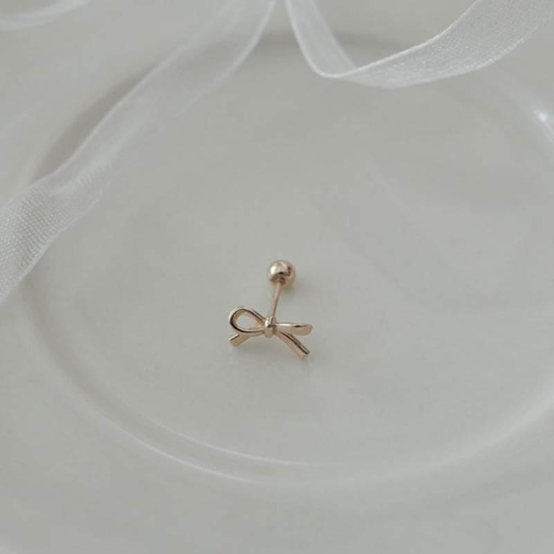 youngglow 14k knotted ribbon piercing