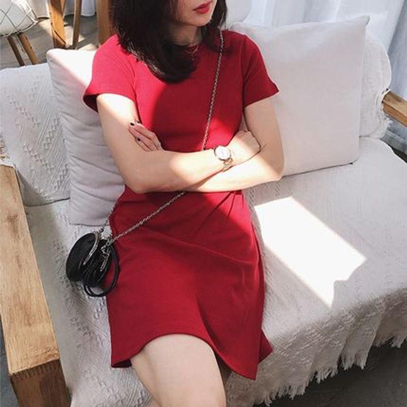

Popular Loose Elastic Slim Looking Red Short Sleeve Dress Burgundy L