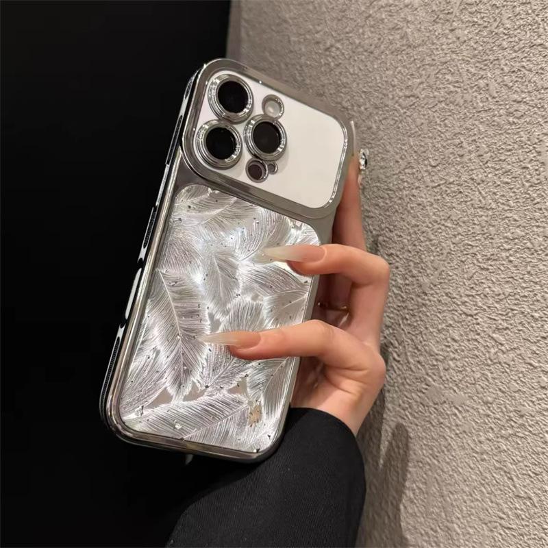 

The window becomes larger in seconds, suitable for mobile phone case, Apple 16pro electroplating 15pro feather yarn 14pro. iPhone17
