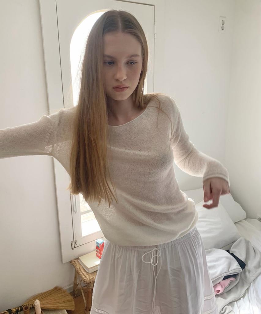 Sseomweeobeoteo Jenti Punching Mohair Knit - Ivory