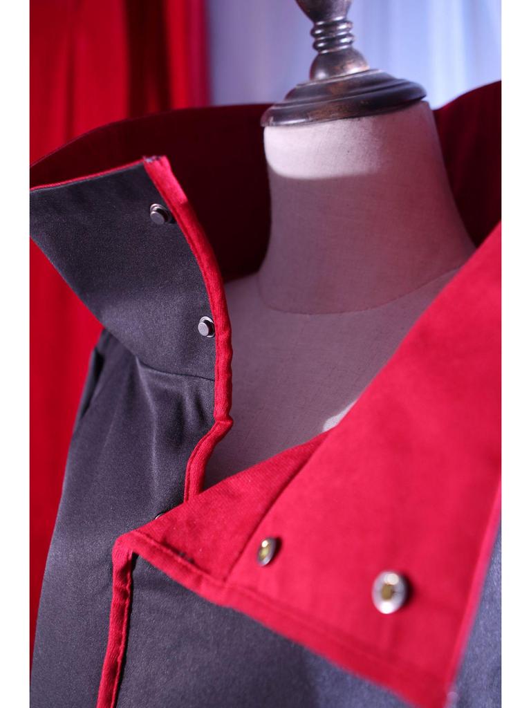 Premium Academische Robe met Opstaande Kraag & Knopen