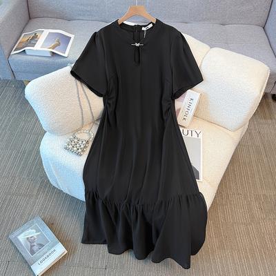 A New Summer Dress for Plus-size Women, Featuring A New Chinese-style Retro Improved Cheongsam with A Hollowed-out Design