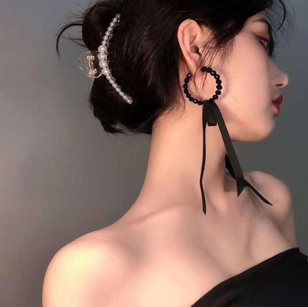 

Korean Personality Black Ribbon Long Tassel Multiple Facets Resin Beaded Hoop Earring for Women Sexy Fairy Jewelry Accessories