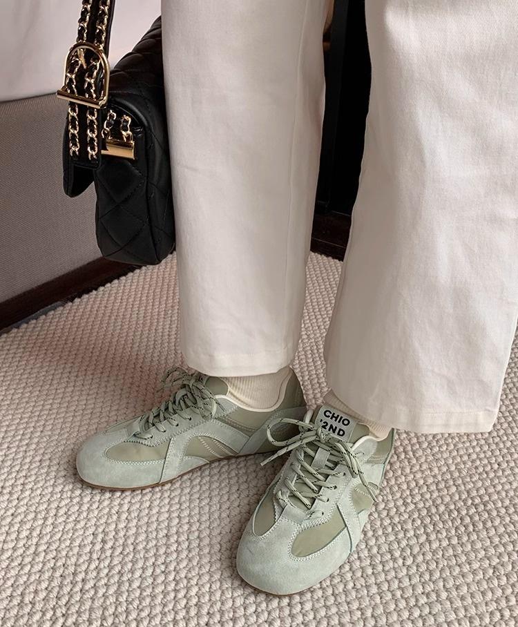 Fashion Women Shoes Spring New Soft Bottom Breathable Casual Board Shoes Soft sole Lace Up Ladies Sneakers Walking Flats Shoes for Women