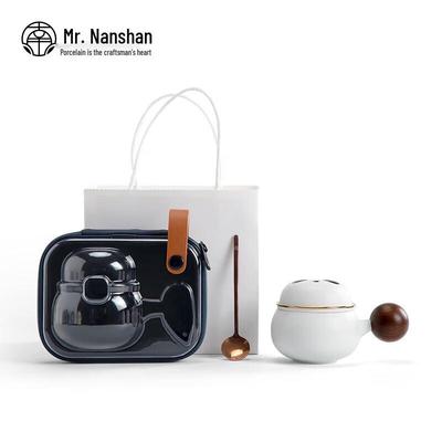Herr Nanshan. Panda Keramik Reise-Tee- & Kaffeebecher mit Geschenkbox