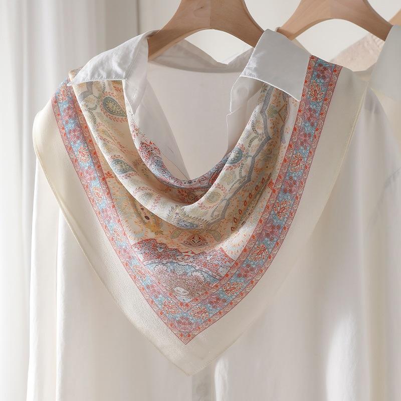 Light Luxury Intellectual Silk Scarf Femininity Mulberry Silk Scarf Multifunctional Decorative Scarf 65*65cm