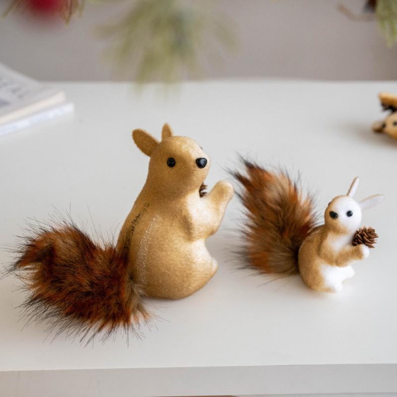 Simulated Christmas Squirrel Doll Pendant Courtyard Outdoor Garden Christmas Creative Decorations