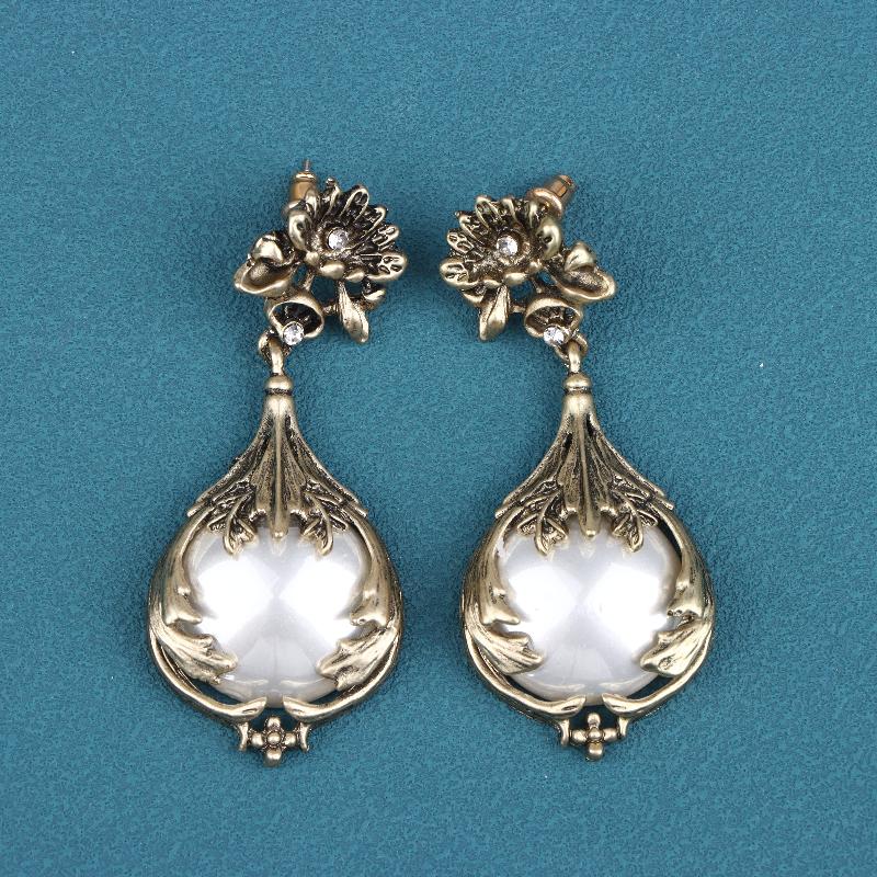 1Set Medieval Vintage Luxury Suit Earrings Zircon Flowers Pendant Pearl Retro Necklace Jewelry Gift For Women Ornament