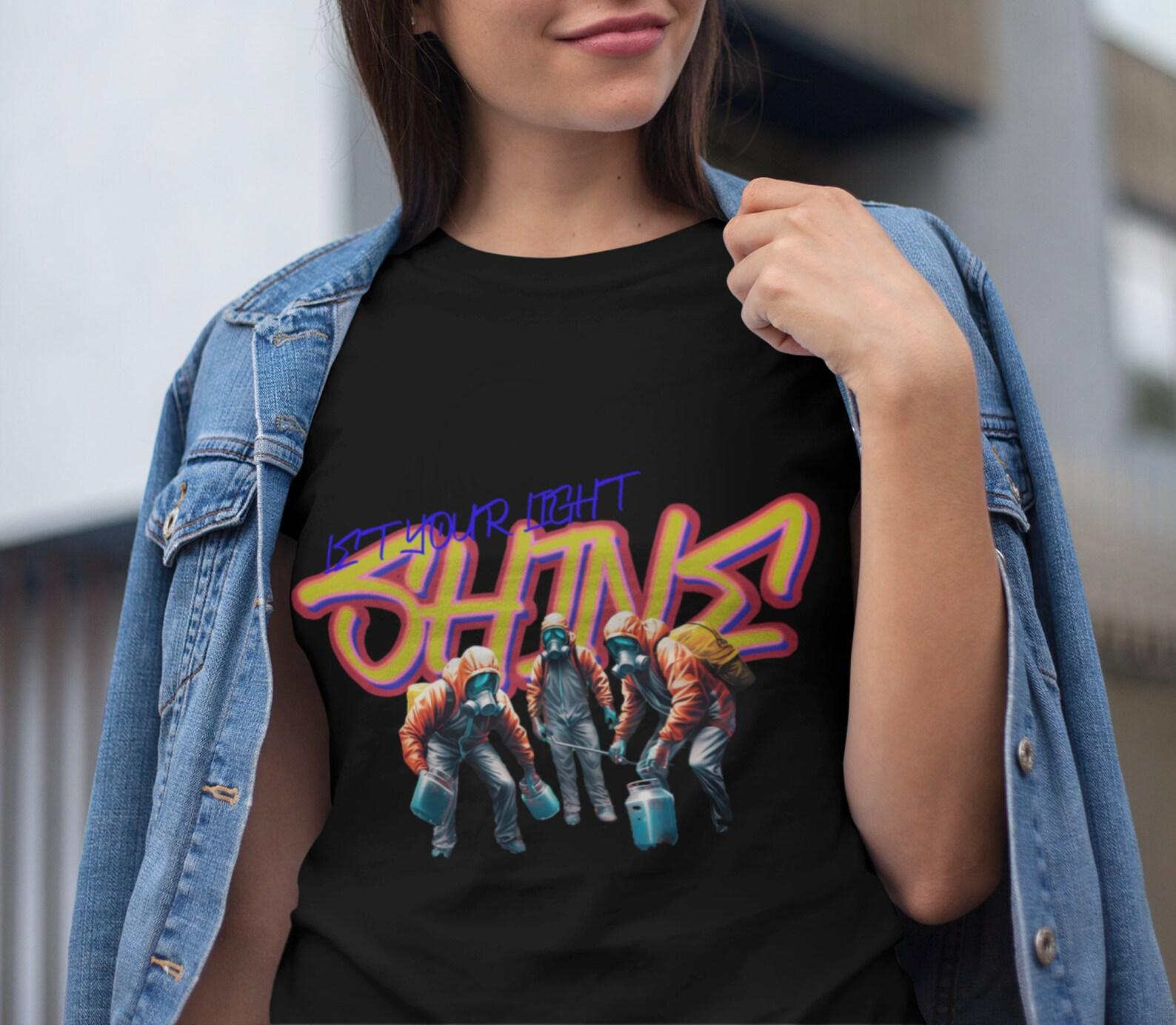 Graffiti-Style T-Shirt: Let Your Light Shine, Urban Art Tee M