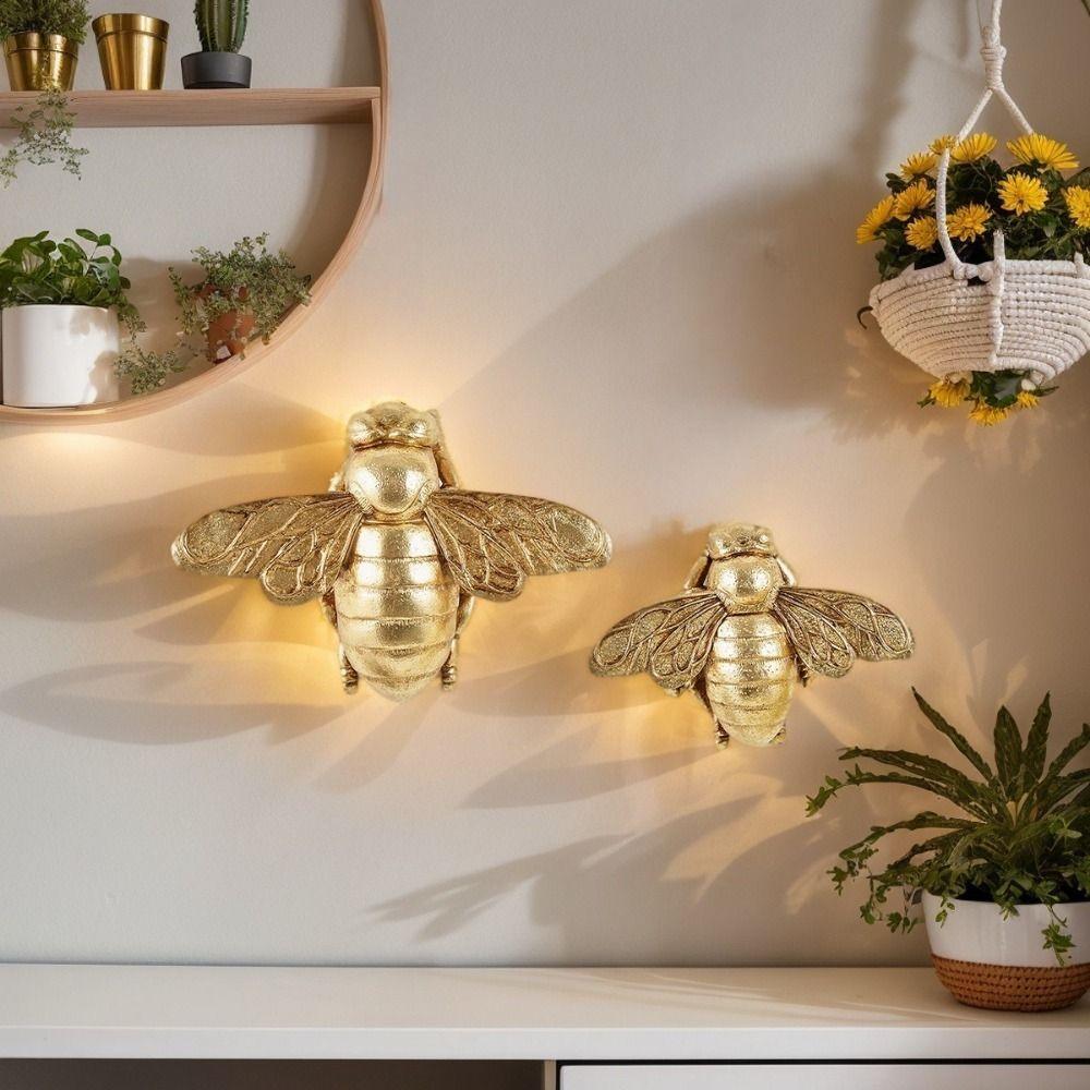 Unique 3D Golden Bee Wall Sculpture Resin Handcrafted Golden Bee Ornament Hanging Decorative Wall Decoration Children's Room