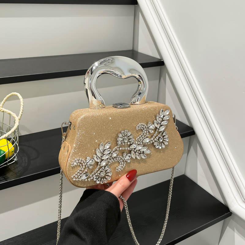 Luxuriöse Damen-Handtasche mit Diamantenbesatz Modische High-End-Abendtasche mit Ketten-Schultergurt Diagonal-Umhängetasche