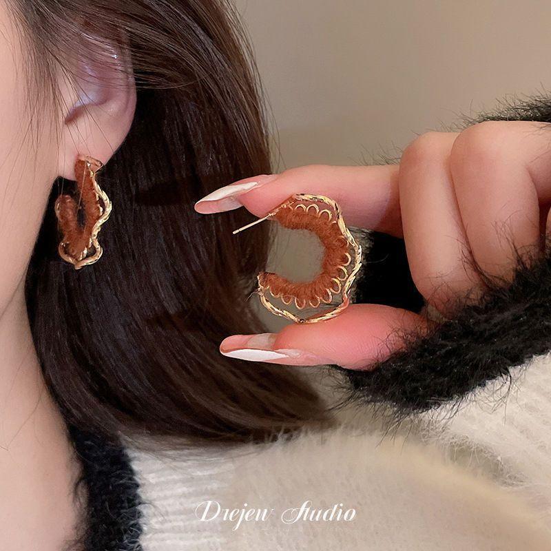 Diamond-set pearl petals fringed earrings stud earrings temperament fashionable and versatile design earrings