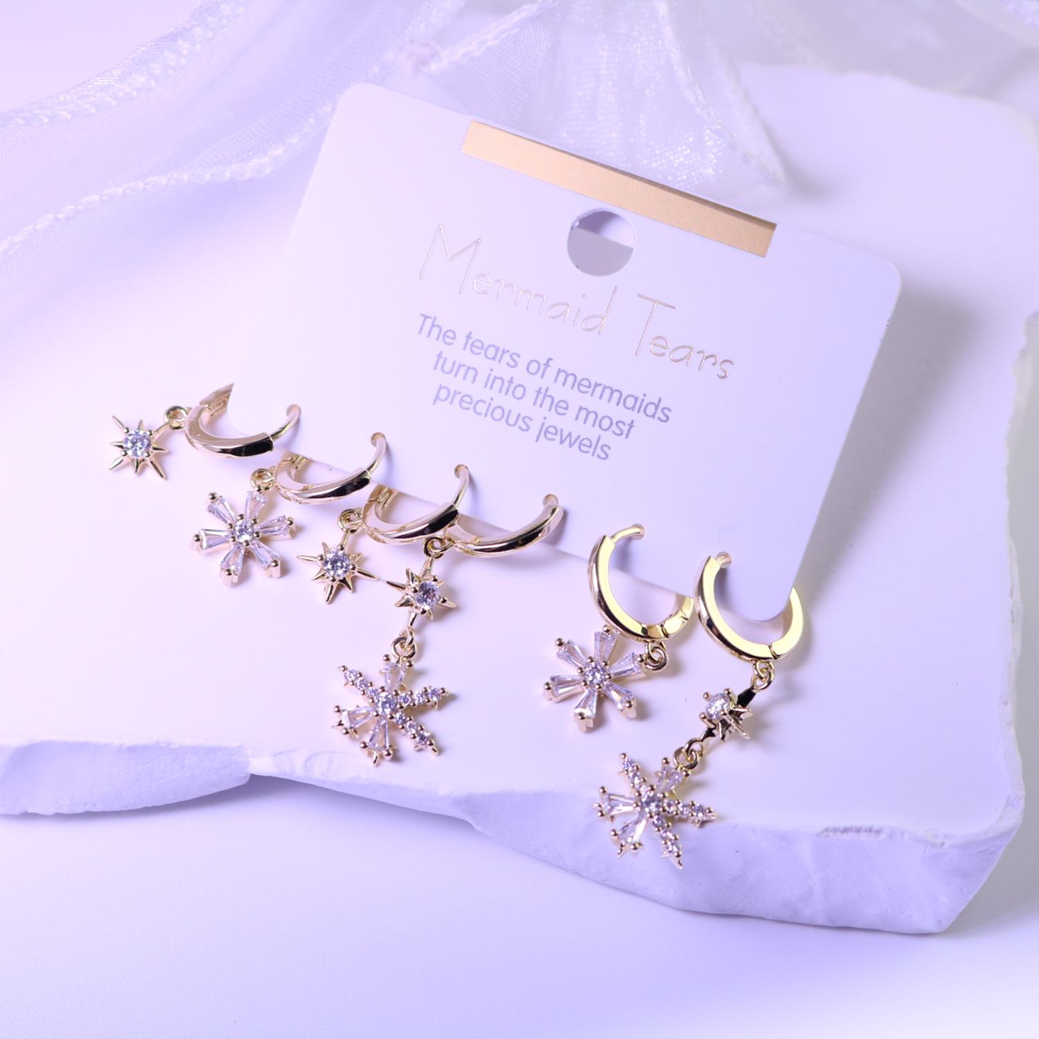 Exquisite Diamond Snowflake Ear Cuffs - Versatile Christmas Earrings