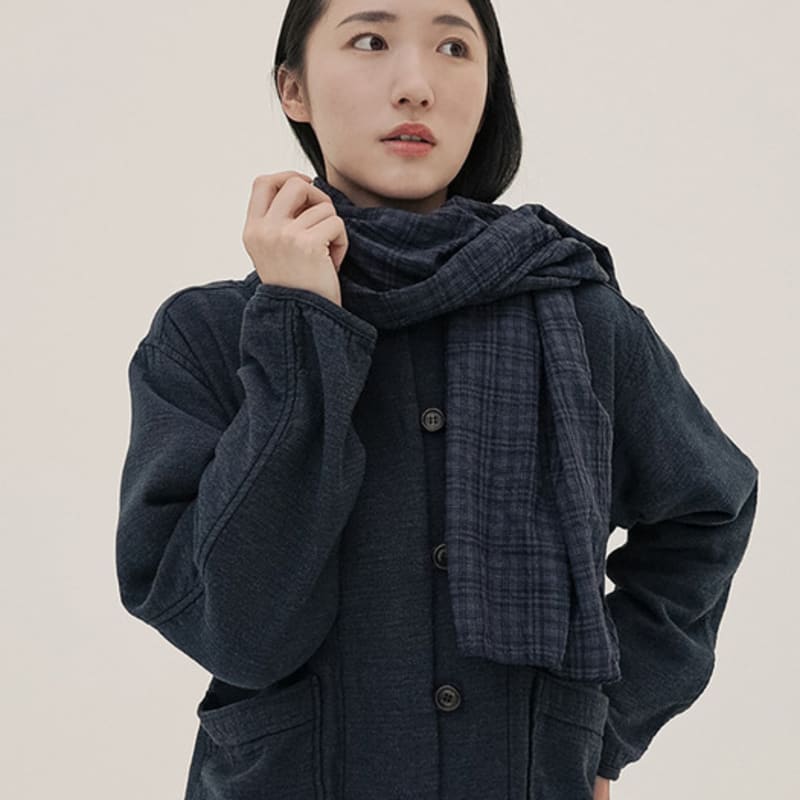 CHIQUITA Check Cotton Long Scarf Navy 250810NV