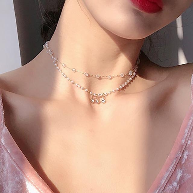 Modish Fashionable Butterfly Crystal Stone Pearl Pendant Necklaces Bold Statement Clavicle Pearl Chain Layered Necklaces Trend Butterfly Collar