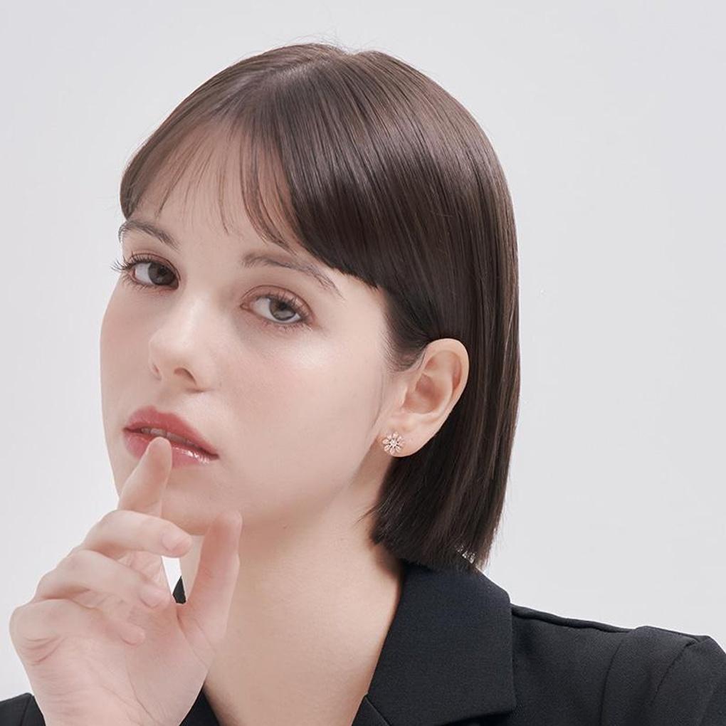 [CRANNE] Silver Snowflake Cubic Point Earrings C24EB329