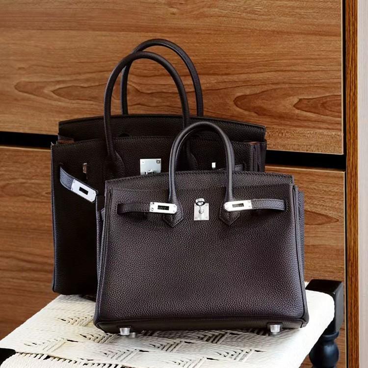 Høykvalitets spesiallaget semi-vokset tråd semi-håndsøm stålbeslag importert togo toppnarvet kuskinn håndveske med en følelse av luksus