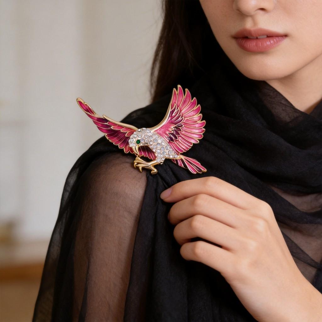 Fashion Eagle Brooch With Diamond Embellishments For Women Accessories