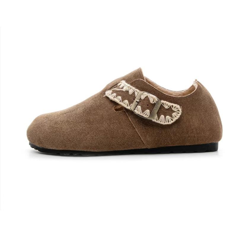 Retro belt buckle flat bottom women's new versatile and comfortable one-pedal velvet warm beanie shoes