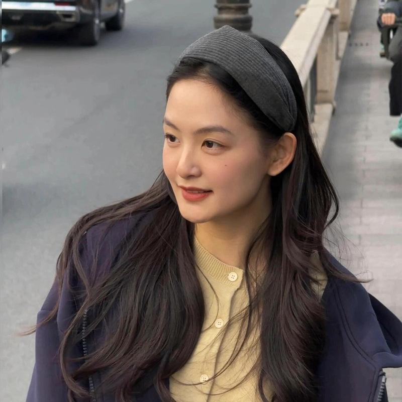 New Solid Color Wide Edge Wool Headband High Cranial Top Face Wash Headband Dongdaemun Autumn and Winter Commuter Hair Accessories Wholesale