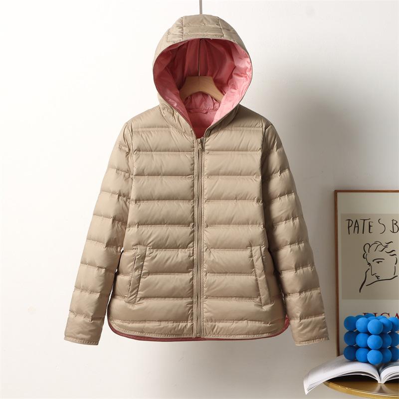 Nuova giacca piumino leggera e sottile da donna corta con cappuccio senza cuciture per la madre leggera moda casual autunno e inverno