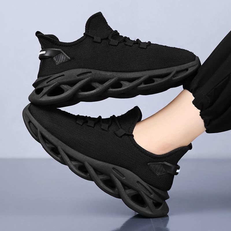 Men's Summer Breathable Mesh Shoes, Casual Sports Shoes for Men, Youth Running Shoes, Trendy White Shoes.