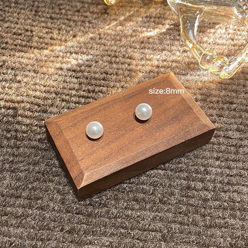 Women's High-End Plain Hoop Earrings: Light Luxury Ear Drops & Studs, Niche Design for Autumn/Winter.