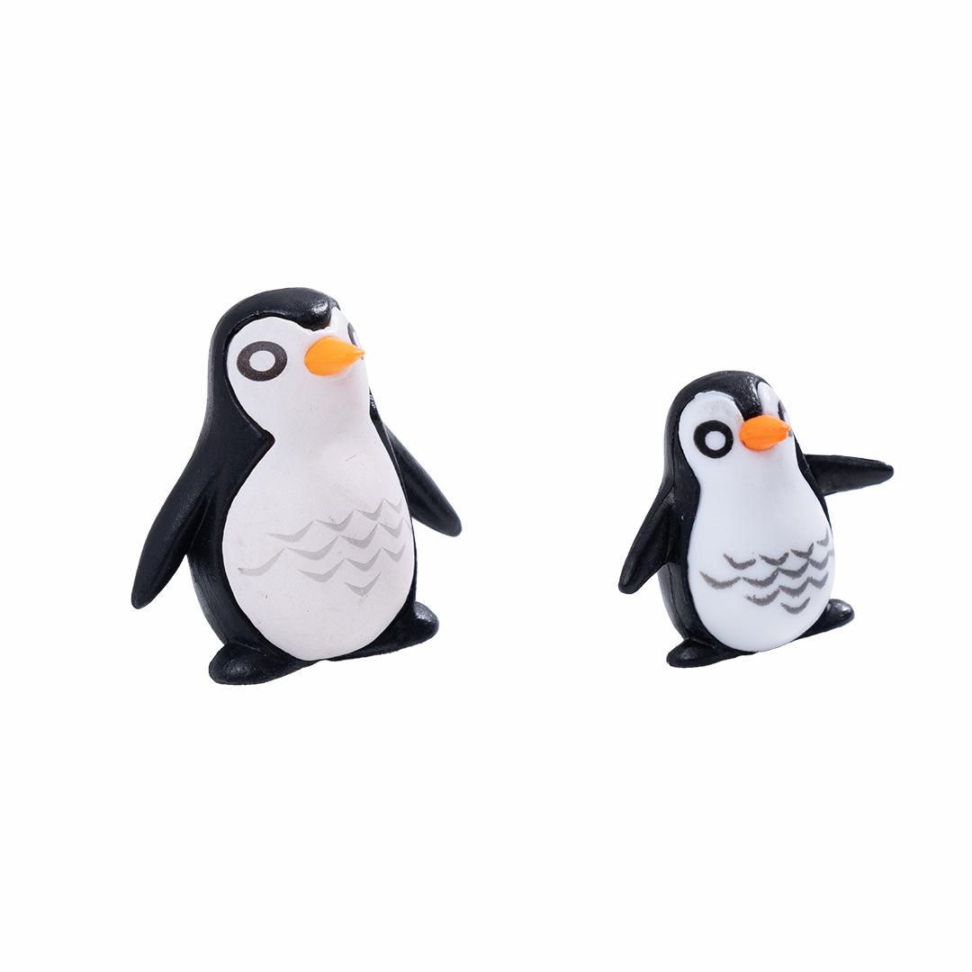 

A Moss Micro Landscape Accessory, Cute And Fun Penguin Father Son Figurine Diy Small Ornament, Multi Scene Ornament (As shown-4184)-