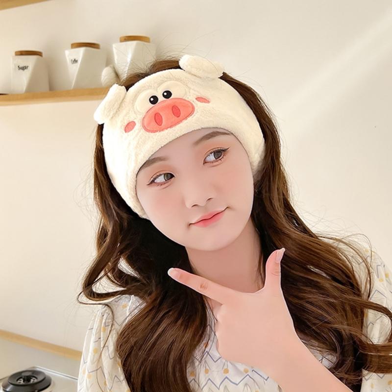 Soft and Absorbent Piggy Heart Headband for Daily Skincare and Makeup Removal Soft Plush Furry Hairband