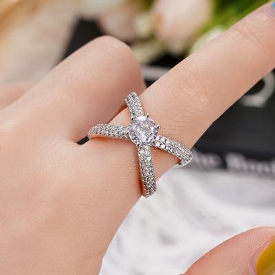 Huitan Inel Cruce Strălucitor Superb Accesorii Femei pentru Petrecerea de Logodnă cu Zirconiu Cubic Briliant Bijuterii de Lux pentru Deget Femei