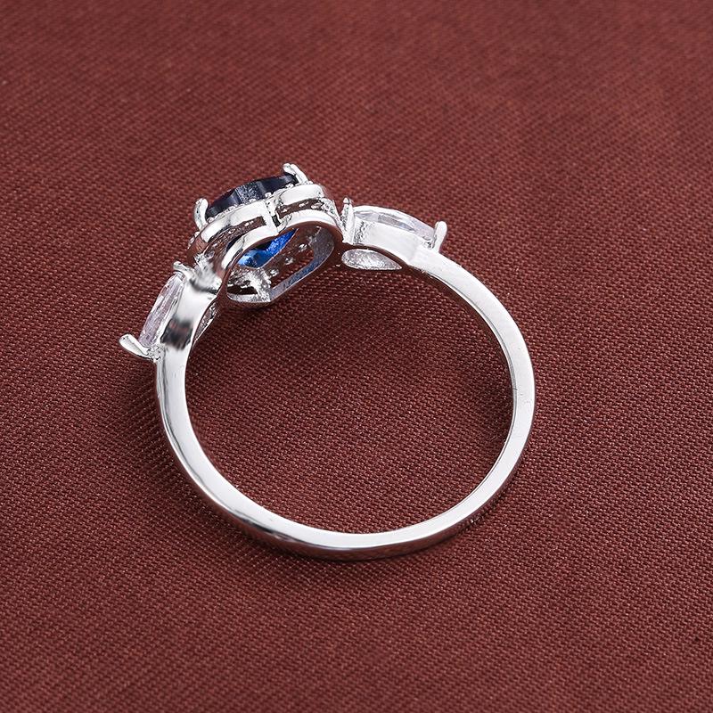 Süßer Romantischer Herzförmiger Zirkonia-Inlay-Damenring - Schmuck aus reinem Kupfer
