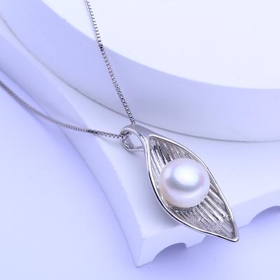 Natural Freshwater Necklace Pearl Pendant For Women Fashion Pearls Leaf Pendant