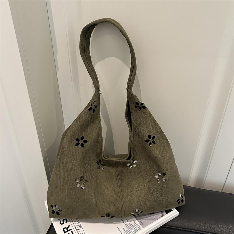 Large capacity underarm commuter bag women's bag new simple suede flower hollow tote bag