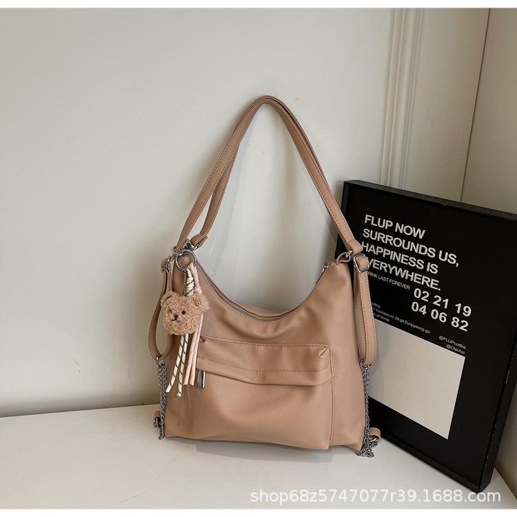 2025 Korean version of the new large-capacity shoulder bag women's versatile niche retro underarm bag casual commuter tote bag