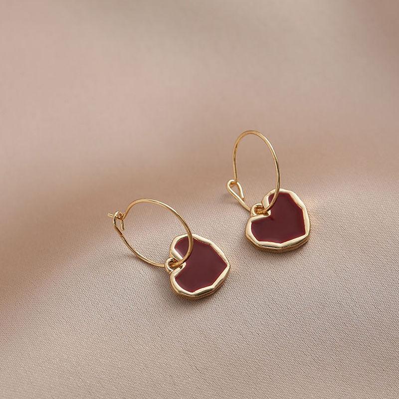 JMXD Red Retro Heart Earrings Elegant Premium Festive Trendy Cool Style Ear Drops Vintage Jewelry Fashion Ear Accessories