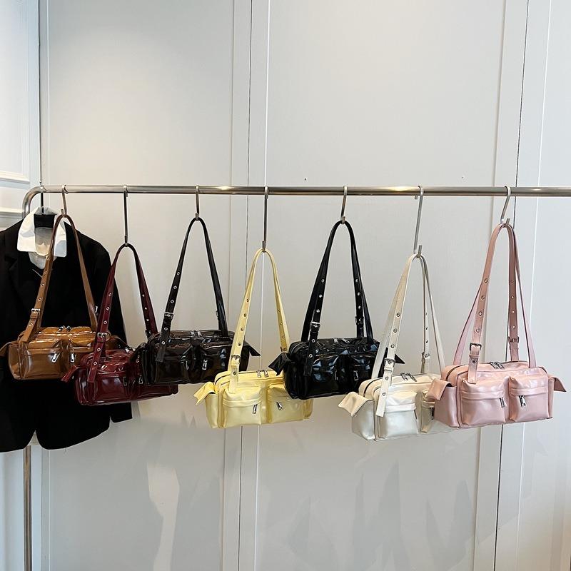 Bag women's large-capacity new spring and summer fashion high-end single shoulder underarm bag commuter baguette bag