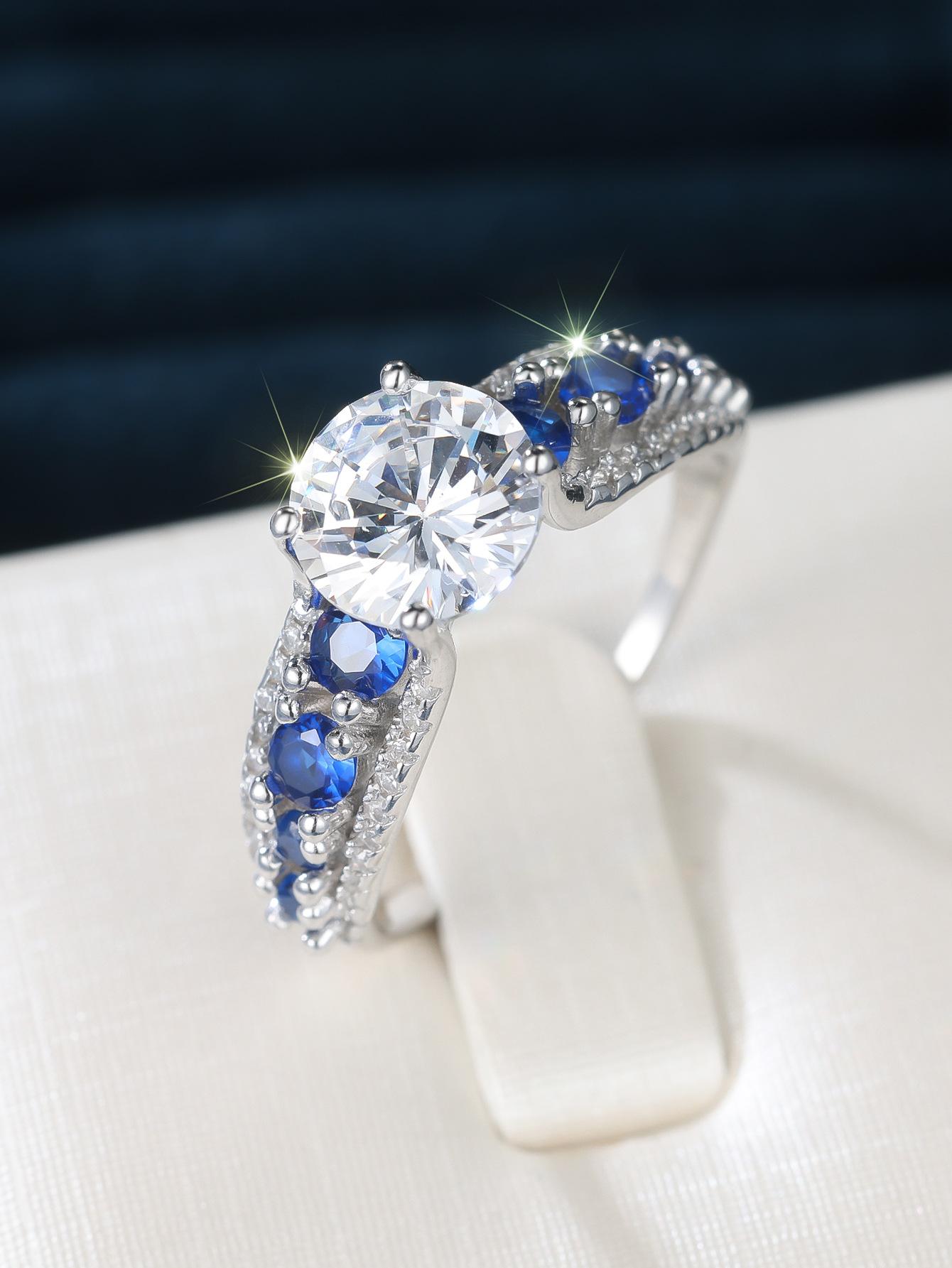 

Silver Set Blue Zircon Sterling Silver Ring with Main Diamond Sparkle Design Vintage Court Dating Party Jewelry no. 10