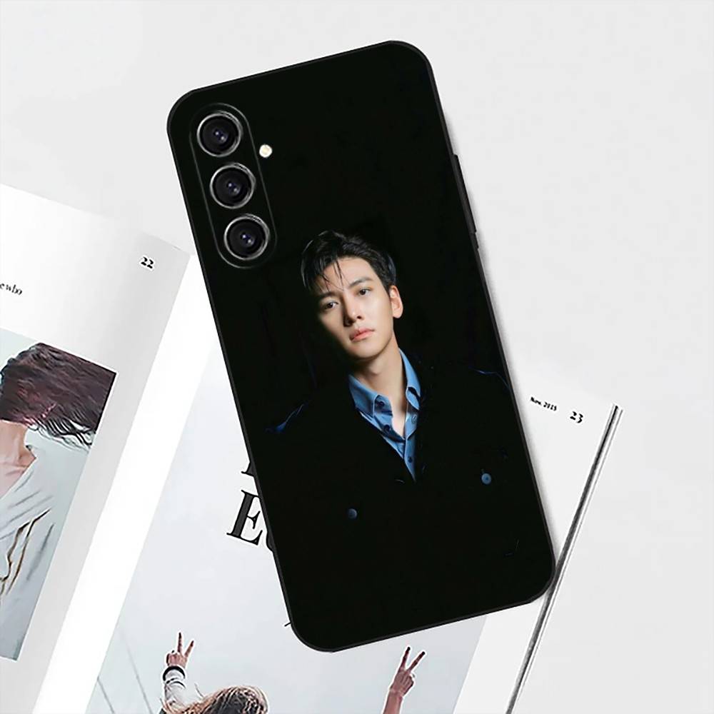 Ji Chang W-Wook Phone Case For Samsung S25,S24,S21,S22,S23,S30,Ultra,S20,Plus,Fe,Lite,Note,10 Black Soft Shell